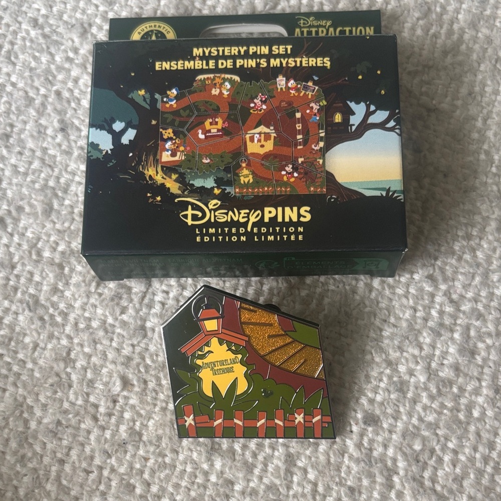 Disney Adventureland, limited edition, treehouse map piece